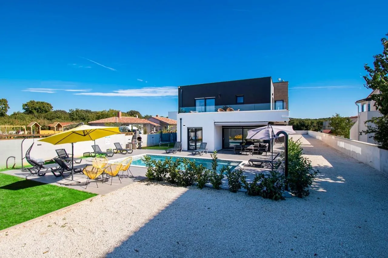 Villa Elite 1 & 2 With Two Pools Pula