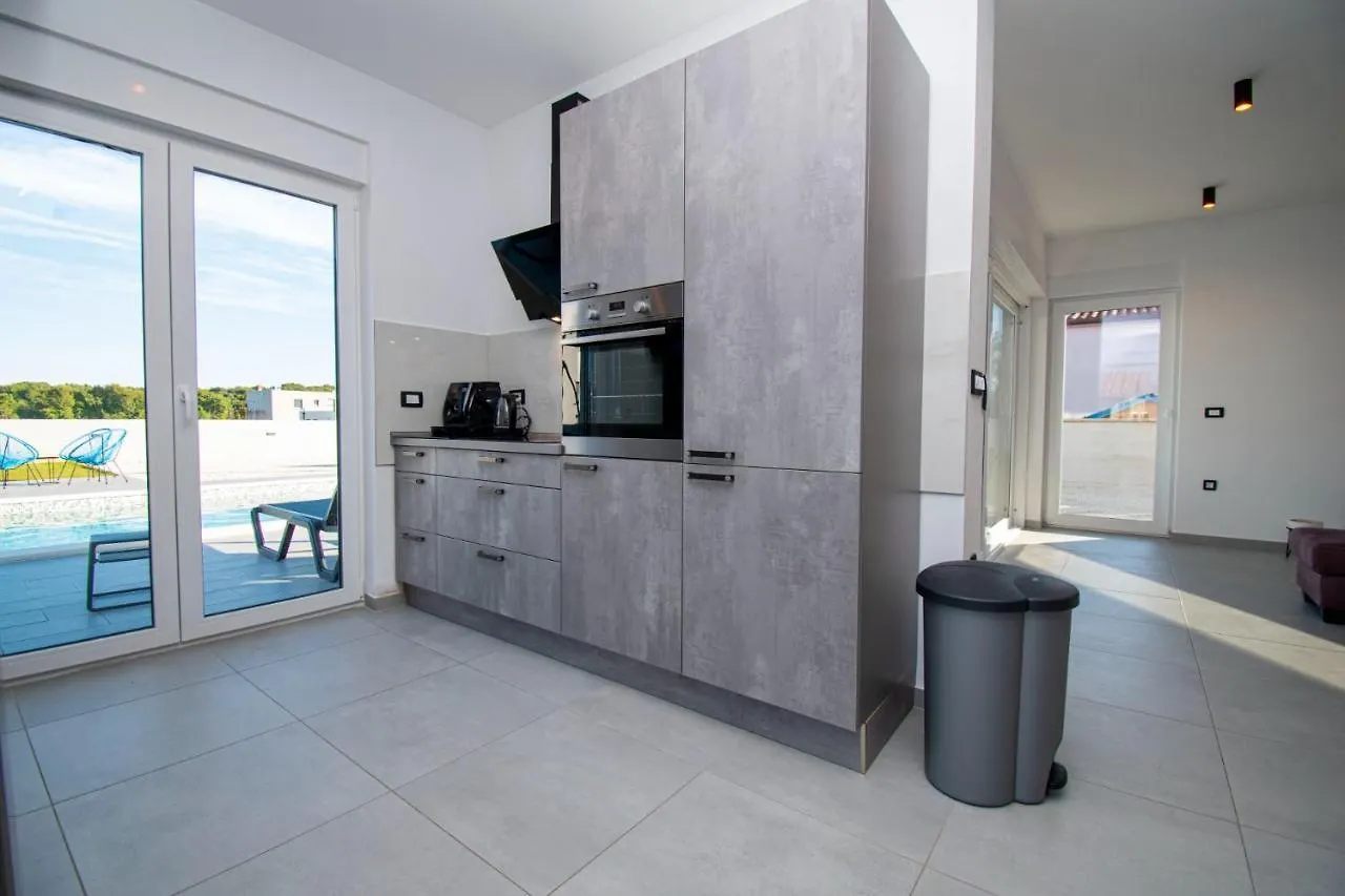 Villa Elite 1 & 2 With Two Pools Pula Kroatien